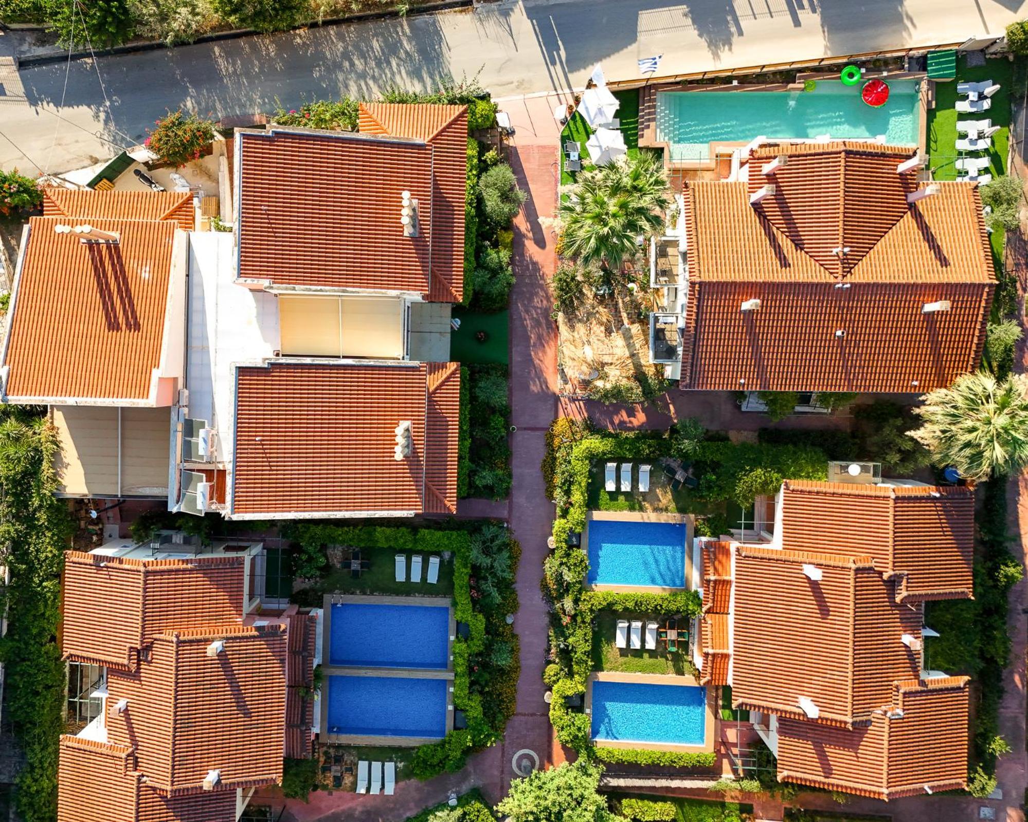 Corinthian Village วราฮาติ ภายนอก รูปภาพ